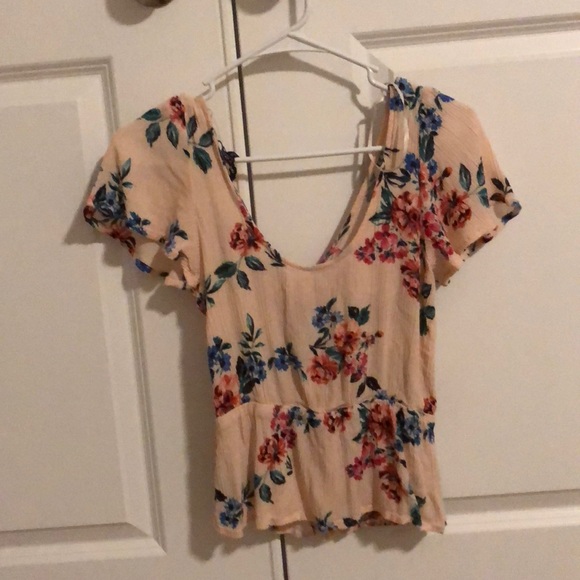 Summer top - Picture 2 of 3